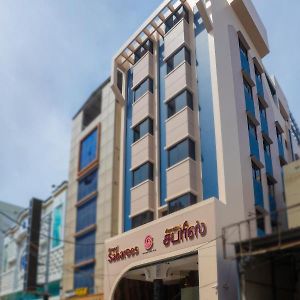 Hotel Grand Sabarees